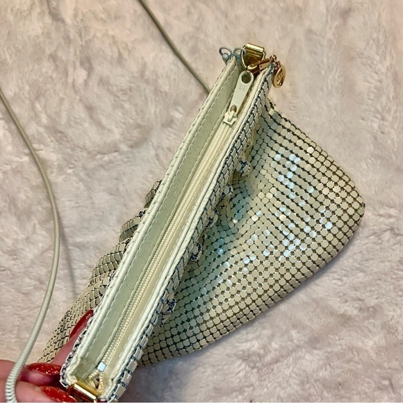 SALE! Vintage Purse Cream Metallic Chainmail Rope Strap Gold interior Zip Pocket - Picture 8 of 16